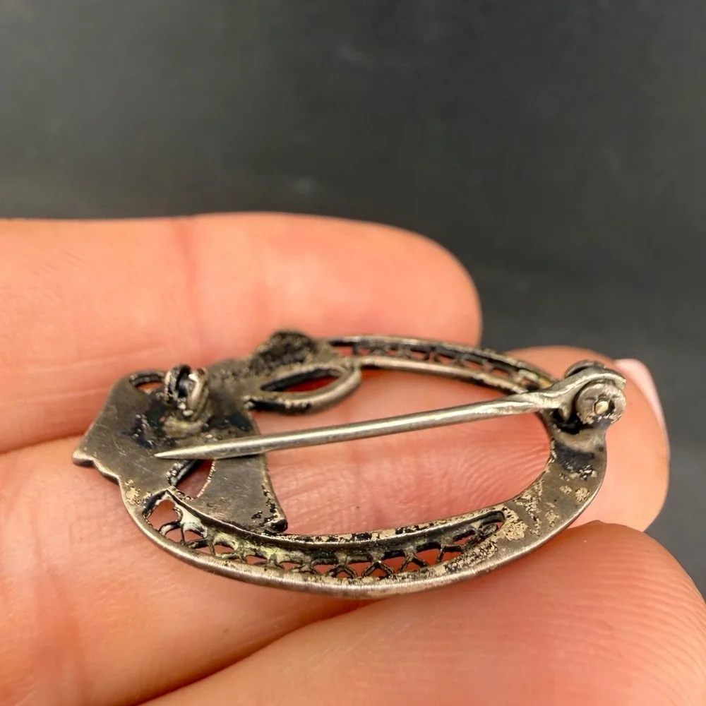 Vintage Estate Brooch Silver Paste Rhinestone Filigree Bow‎ Oval